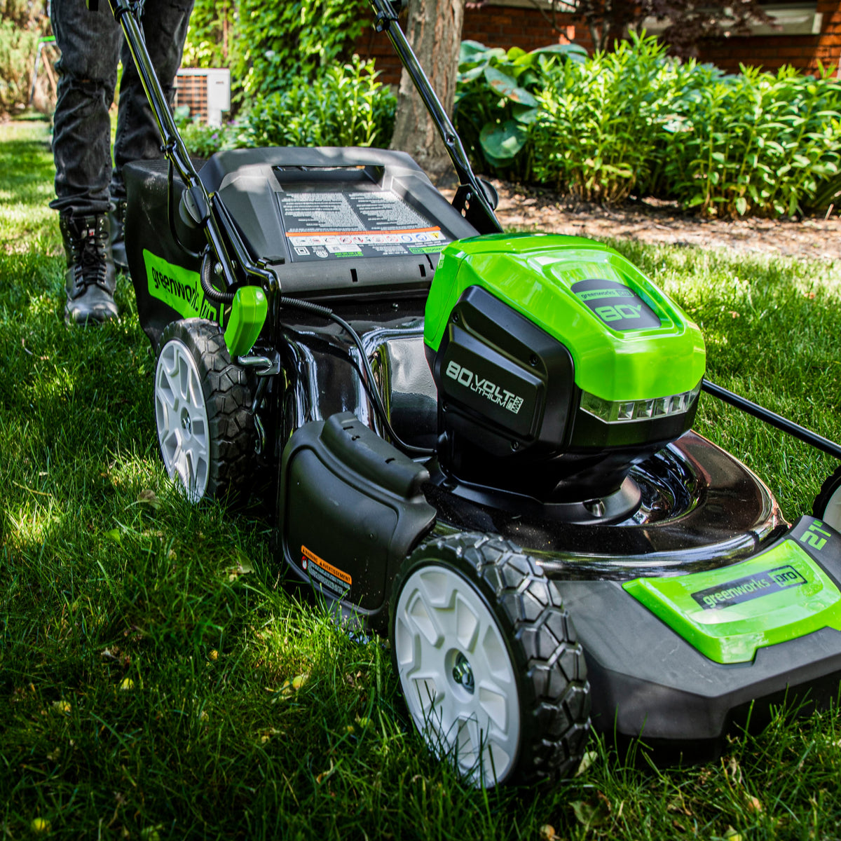Tondeuses à batterie Canada — Guide d'achat complet 2026 | Greenworks ...