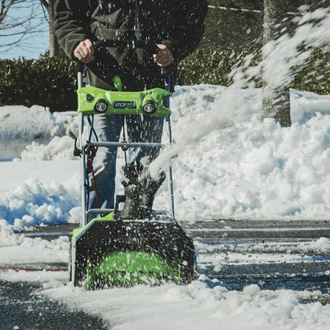 Clearing Snow With Ease: Electric Snow Shovels And Throwers ...