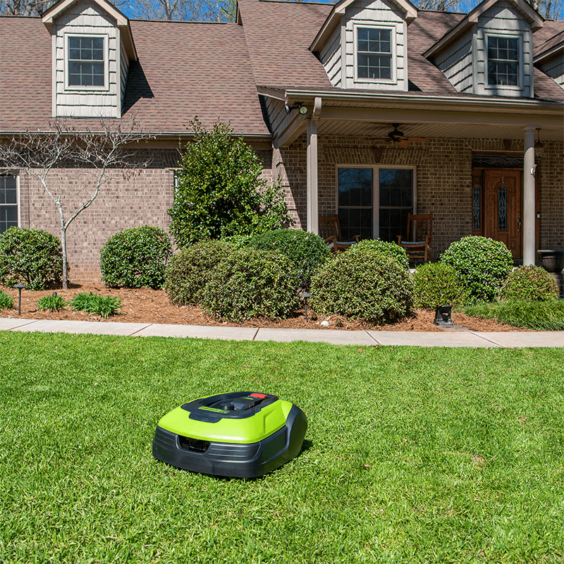 Optimow®  1/2 Acre High Cut - 50H Robotic Lawn Mower, Garage and Extra Blades